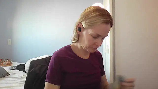 Annylove1 online show from 04-06-26, 10:49