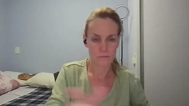 Annylove1 online show from 04-26-26, 12:30