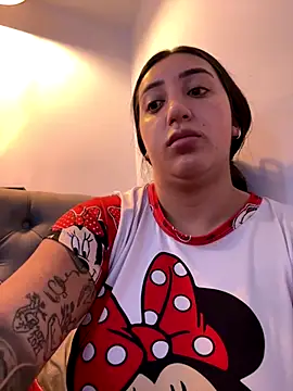 Snapshot of Hannahoff chatting on 12-04-24, 12:08 Hannahoff online show from 12-04-24, 12:08