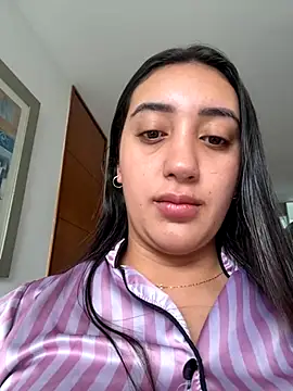 Snapshot of Hannahoff chatting on 10-18-25, 04:08 Hannahoff online show from 10-18-25, 04:08