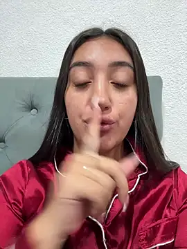 Hannahoff online show from 02-13-26, 05:03