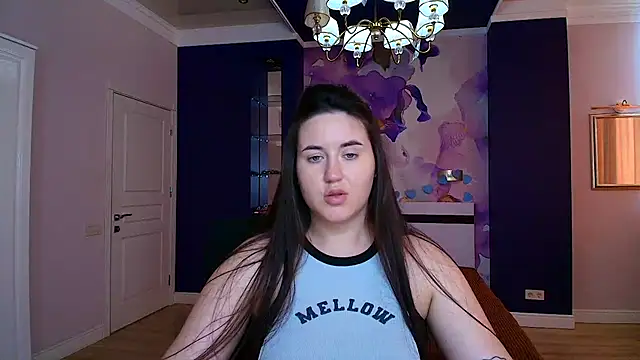 Roxie Bradley online show from 03-14-25, 12:51