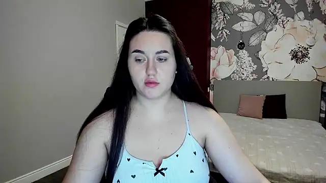 Roxie Bradley online show from 02-11-26, 06:40