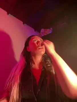 Im sophiie online show from 02-12-25, 07:23