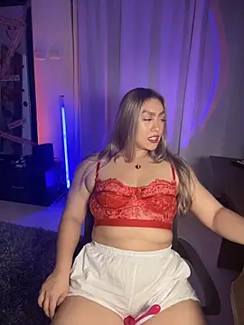 Im sophiie online show from 10-19-25, 06:25