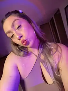 Im sophiie online show from 11-11-25, 06:02