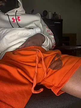 Snapshot of SlxmXBlxck chatting on 02-12-25, 05:26 SlxmXBlxck online show from 02-12-25, 05:26