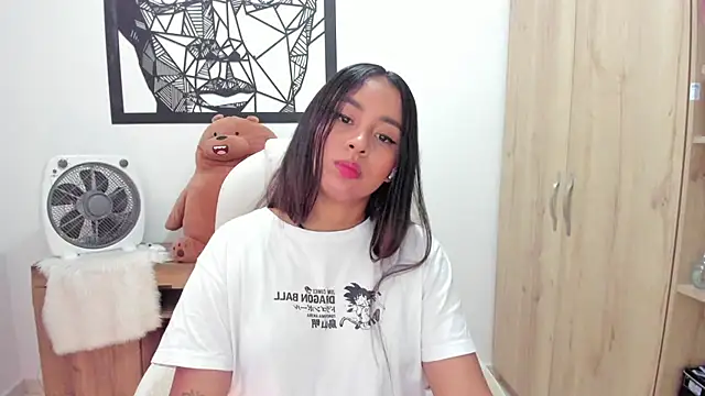 Snapshot of Ciara8 chatting on 07-08-26, 06:34 Ciara8 online show from 07-08-26, 06:34