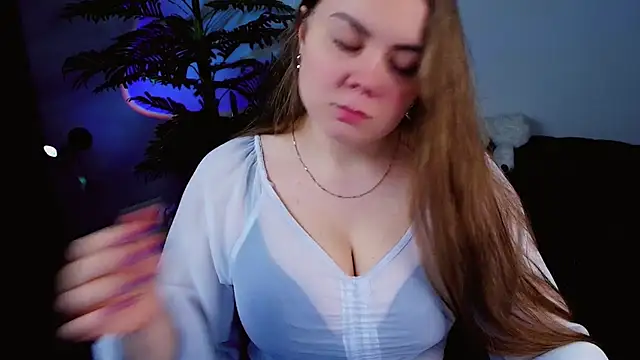 Snapshot of touch_me_bb chatting on 01-28-25, 03:15 touch me bb online show from 01-28-25, 03:15