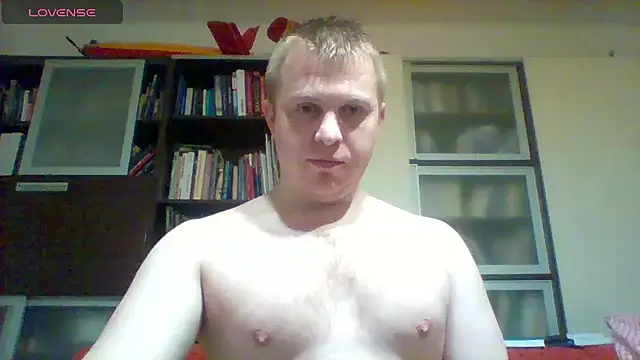 Snapshot of Matttthees chatting on 01-10-26, 01:07 Matttthees online show from 01-10-26, 01:07