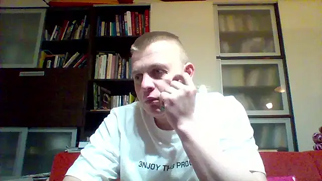 Snapshot of Matttthees chatting on 01-13-26, 04:29 Matttthees online show from 01-13-26, 04:29