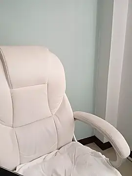 Miaparkerss  online show from 04-23-26, 08:44