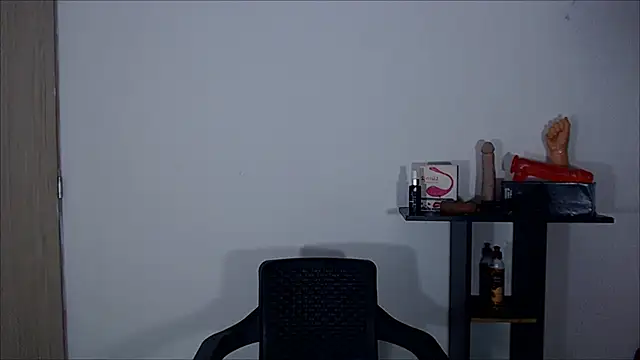 Snapshot of sofiaxdollxxx chatting on 02-22-25, 04:07 sofiaxdollxxx online show from 02-22-25, 04:07