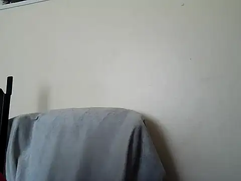 Snapshot of Ca414 chatting on 10-19-25, 08:15 Ca414 online show from 10-19-25, 08:15