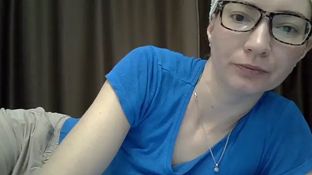 Snapshot of Ashleyspice chatting on 12-17-24, 06:45 Ashleyspice online show from 12-17-24, 06:45