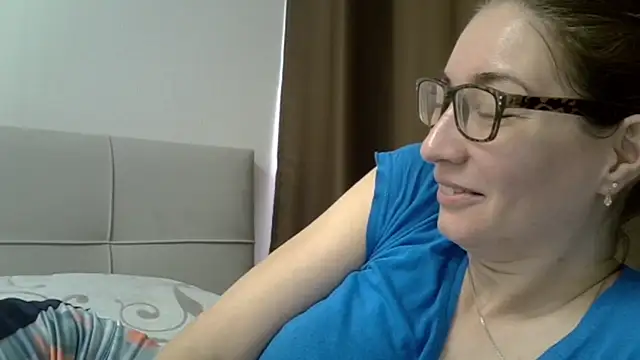Snapshot of Ashleyspice chatting on 03-19-25, 07:18 Ashleyspice online show from 03-19-25, 07:18