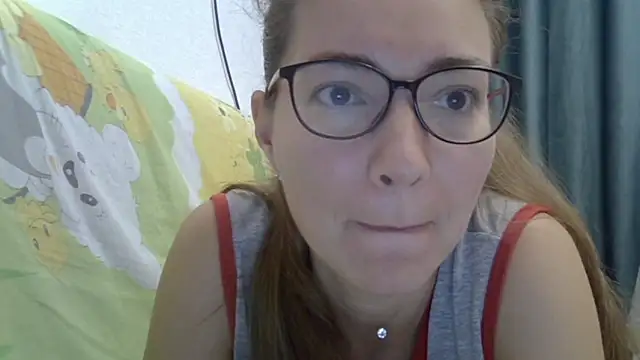 Snapshot of Ashleyspice chatting on 09-27-25, 06:29 Ashleyspice online show from 09-27-25, 06:29