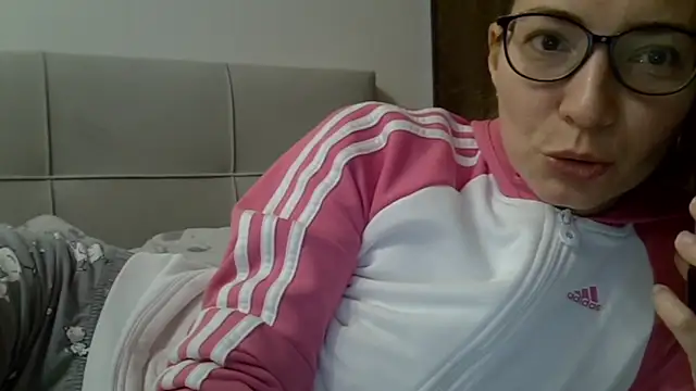 Snapshot of Ashleyspice chatting on 10-06-25, 05:38 Ashleyspice online show from 10-06-25, 05:38