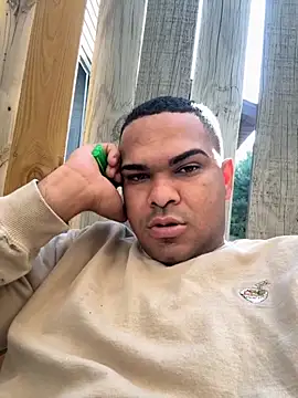 Snapshot of marhi32 chatting on 09-11-25, 02:17 marhi32 online show from 09-11-25, 02:17