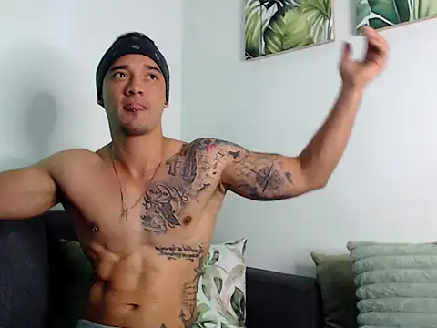 SimonRoberth online show from 10-05-25, 01:48