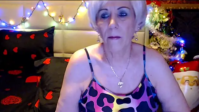 HappyWomanOn online show from 12-16-24, 07:10