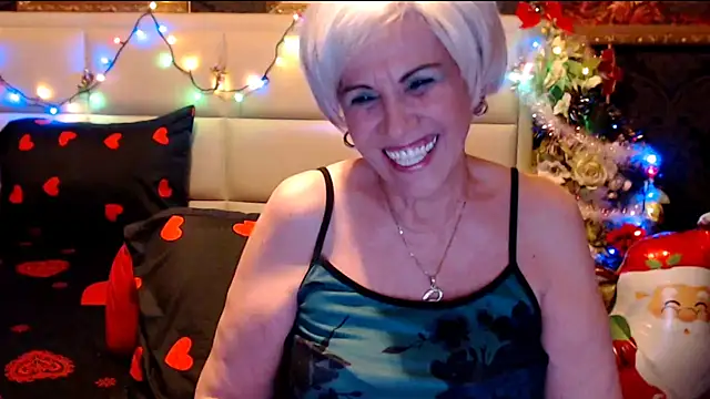 HappyWomanOn online show from 12-17-24, 08:21