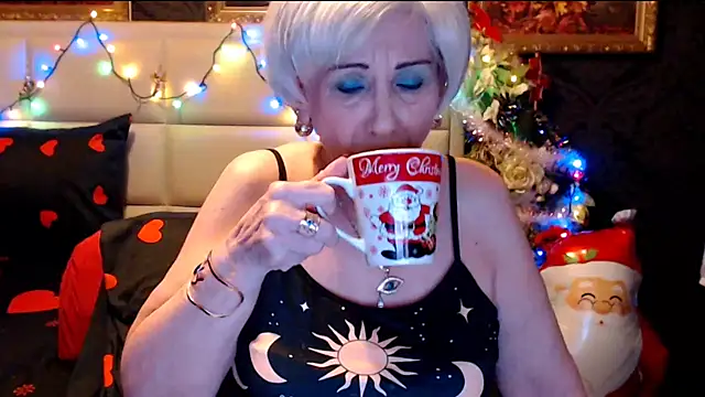 HappyWomanOn online show from 12-20-24, 07:17