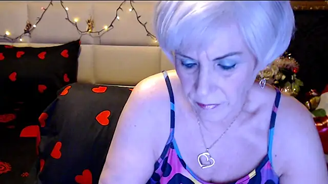 HappyWomanOn online show from 12-22-24, 07:21