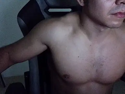 MILCARITAS3 online show from 04-29-26, 06:17