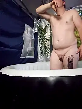 Snapshot of Hotredheadandtoungelasher chatting on 03-04-25, 03:15 Hotredheadandtoungelasher online show from 03-04-25, 03:15