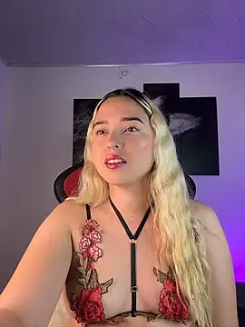 Irisweet  online show from 10-18-25, 10:38