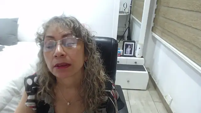 jesy hot online show from 02-08-26, 02:26