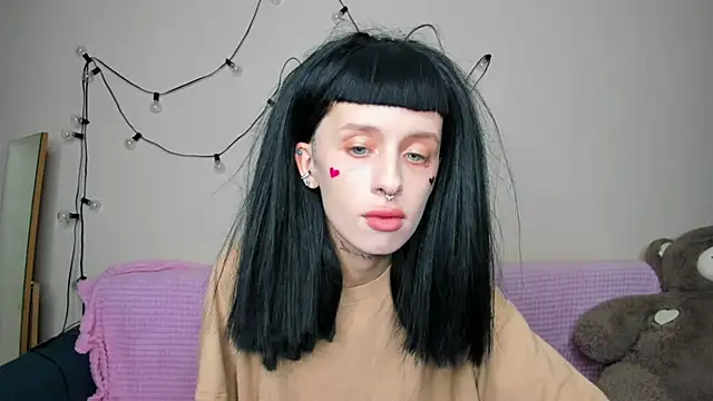 FlowerOfSin2001 online show from 10-01-25, 02:45