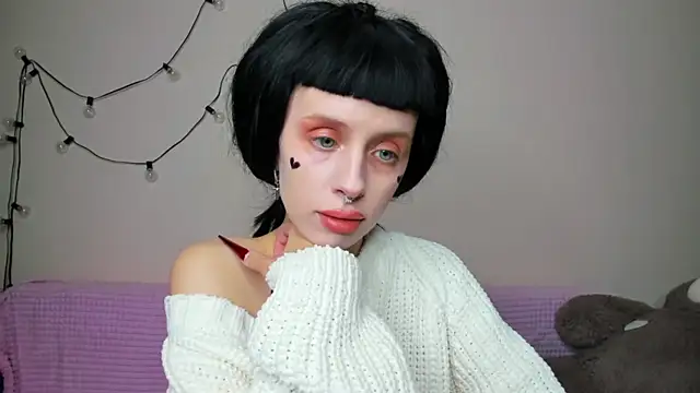 FlowerOfSin2001 online show from 10-10-25, 02:49