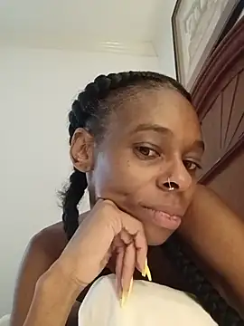 Snapshot of Jasmine_FullsShine chatting on 06-21-26, 02:19 Jasmine FullsShine online show from 06-21-26, 02:19