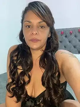 Snapshot of Kataliina chatting on 01-27-25, 03:47 Kataliina online show from 01-27-25, 03:47