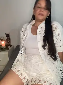 Snapshot of Kataliina chatting on 01-31-25, 05:09 Kataliina online show from 01-31-25, 05:09