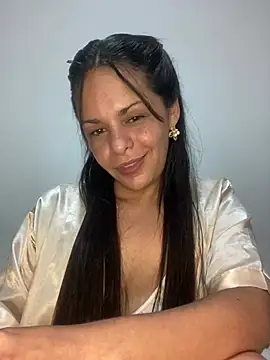 Snapshot of Kataliina chatting on 03-03-25, 03:30 Kataliina online show from 03-03-25, 03:30