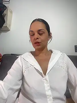 Kataliina online show from 02-14-26, 03:14