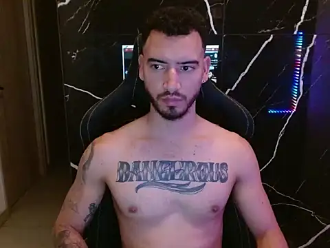 Snapshot of Dangerous-Men chatting on 10-31-25, 04:35 Dangerous-Men online show from 10-31-25, 04:35