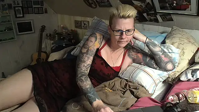 MaryG online show from 01-30-25, 05:06