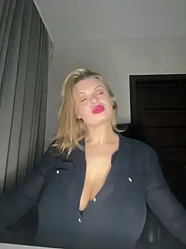 Evellyn online show from 03-02-25, 09:54