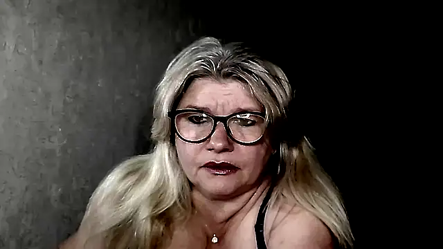 Diana 49 online show from 04-26-26, 07:28