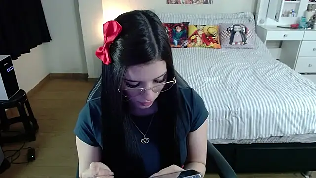 Snapshot of kittykat18x chatting on 07-08-26, 12:37 kittykat18x online show from 07-08-26, 12:37