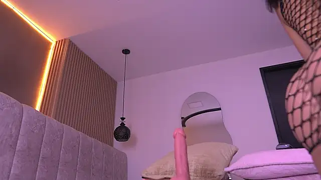 Snapshot of violeta_aroca chatting on 07-14-26, 03:11 violeta aroca online show from 07-14-26, 03:11