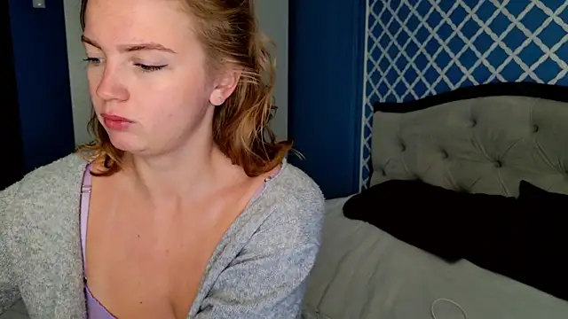 Busty Redhead online show from 06-03-26, 03:09