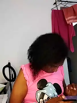 Snapshot of Aishamara chatting on 02-07-26, 10:46 Aishamara online show from 02-07-26, 10:46