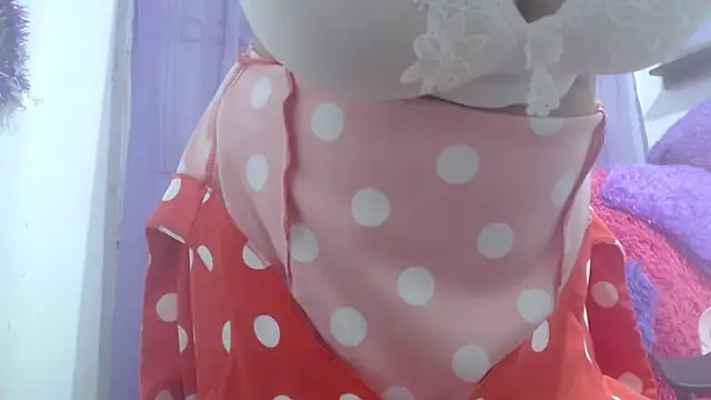 Snapshot of heyline_milf chatting on 11-04-25, 10:09 heyline milf online show from 11-04-25, 10:09