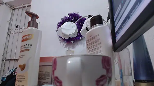 heyline milf online show from 04-26-26, 03:10