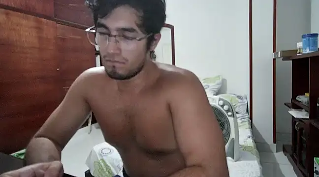 Snapshot of lechero226 chatting on 03-21-25, 07:11 lechero226 online show from 03-21-25, 07:11